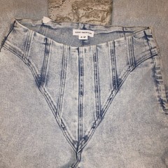 Good American Good Legs Flare Jeans – Light Wash – Size 4 – Unique Design