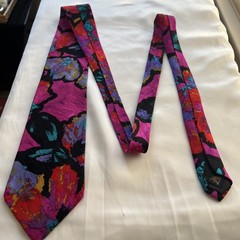Men’s Bold Floral Silk Tie in Magenta and Multicolor Imported Pure Silk USA