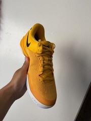 Men’s Size 7.5 Nike Kobe 8 Protro TB Promo University Gold HM6469-700