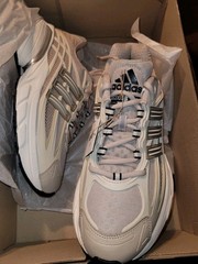 Adidas adistar XLG 2.0 Size 8.5 MENS Alumina/Wonder Beige/Off White Damged Box