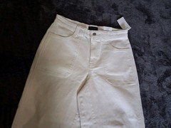NWT Free Assembly Womens Size 10 Cream Denim Cropped Jeans High Rise Distressed
