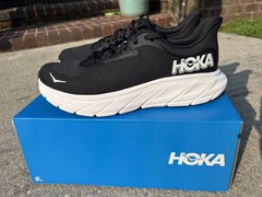 Size 8 – Hoka One One HOKA Arahi 7 Black White W