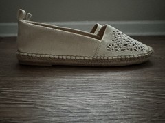 Kelly & Katie Women’s 8.5 Beige Canvas Floral Cut-Out Espadrille Flats Round Toe