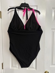 New One Piece Black and Pink Women’s Swimsuit Size 4X