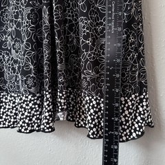Volume One Women’s Blouse Boho Hippie Feminine Black Floral Short Sleeve Size M