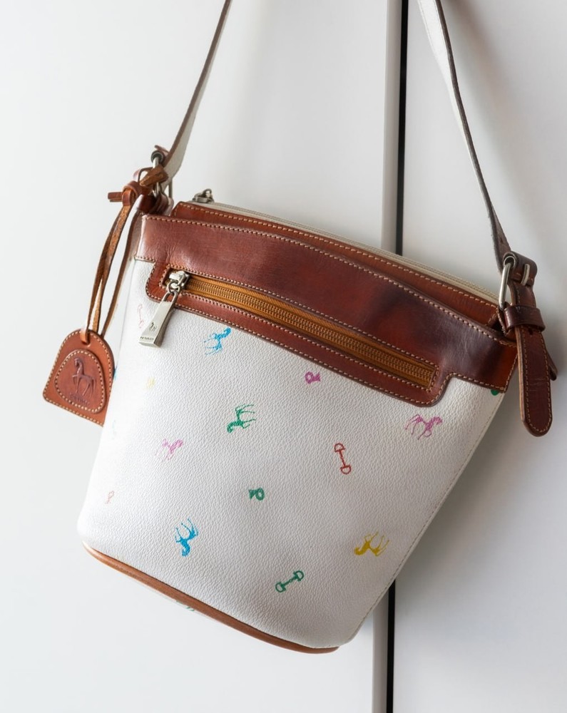 Rare Vintage Petusco Spain White Leather Bucket Bag – Colorful Horse Print