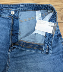 M&S Medium Washed Indigo Stretch Denim Wide Leg High Rise Cropped Crop JEANS 16