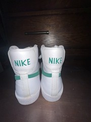 Nike Blazer Mid ‘77 Vintage White Malachite Green Women’s Size 8 CZ1055-119