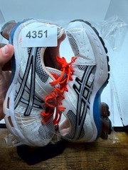 Asics Gel-Kinsei OG 1022A111 Womens 7.5 Sneaker White Piedmont Gray Running