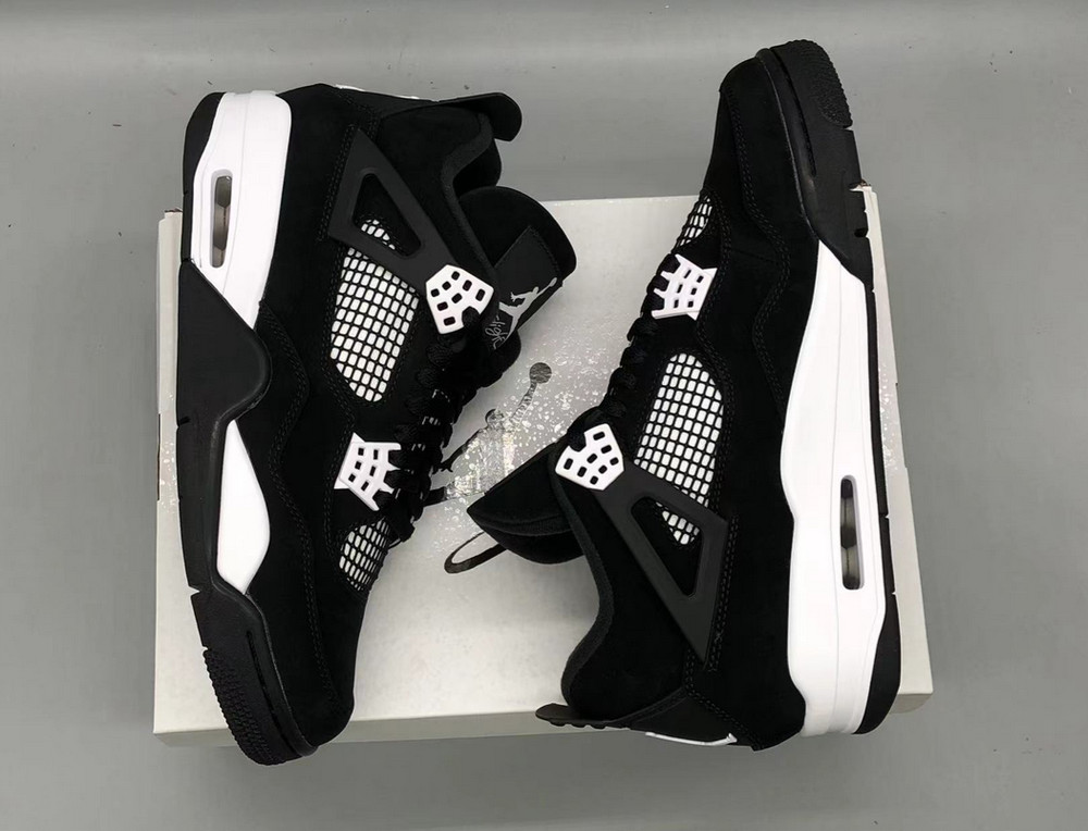 Jordan 4 Retro “White Thunder” Men’s Size Mid Top Basketball Shoes