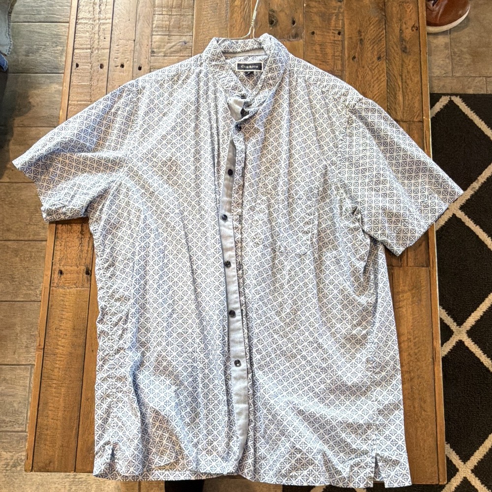 Club Room Men’s Blue/White Geometric Woven SS Button-Up Point Collar XL