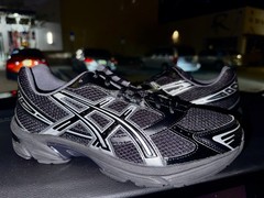 Men’s Size 10.5 ASICS Gel-1130 Black Pure Silver 1201A906-001 Brand New