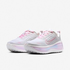 Nike Wmns Vomero Plus Summit White Metallic Silver Women Road Running IR2986-121