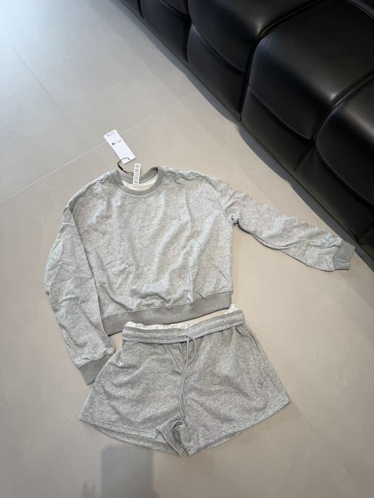 AIo Yoga Set Cropped Accolade Crew Neck Pullover+Shorts Suit Casual Women’s Set