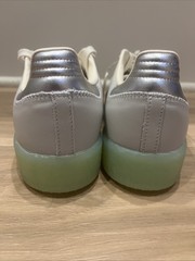 ADIDAS ORIGINALS WOMEN’S’s SAMBA GREY SILVER/WHITE/GREEN GUM SIZE: 8