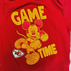 Disney NFL Kansas City Chiefs Mickey Mouse Baby One Piece Bodysuit Red 3–6M