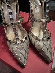 ✨BNIB✨ VALENTINO GARAVANI rockstud gold Diamond star pattern heels size EU 40