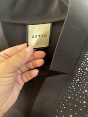 Star neck Diamond shirt black with attached diamonds size L