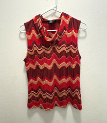 BCBGMAXAZRIA Sleeveless Cowl Neck Chevron Knit Tank Top Red Multi M Stretch