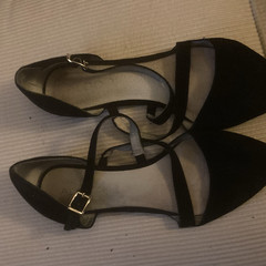 Aldo Women’s Black Suede Pointed Toe Ankle Strap Buckle Flats 6.5