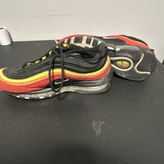 Nike Air Max 97 Men’s Low Top Colorblock Black/Red/Yellow Lace-Up Fair