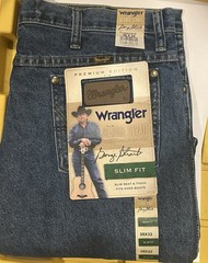 35×32 Wrangler George Strait Slim Fit