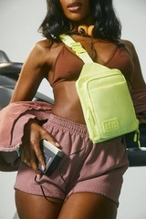 BEIS – The Sport Sling NWT in Limone-SOLD OUT COLOR!