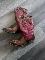 Ariat Zealous Women’s Snip Toe Western Boots Red Brown Leather 7.5B Cowboy