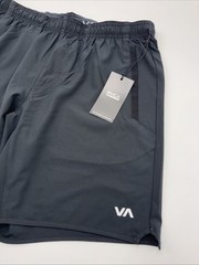 $60 RVCA Men’s Yogger Stretch Elastic Waist Shorts 8″ – Black – Medium -New Tag