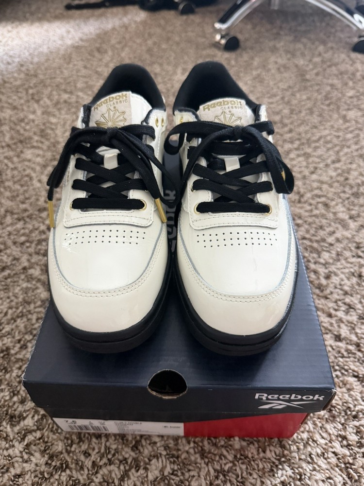 Reebok Women’s Cardi Coated Club C Double Sneaker White/Black H69078 Sz 7.5