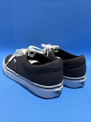 Vans Men’s Doheny Slip On Canvas Casual Skate Shoes Size 7.5 NIB
