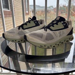 On Cloudstratus Shoes Women’s 11 White Green Athletic Running Lifestyle Sneakers