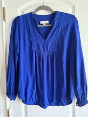 Ann Taylor Loft Women’s Royal Blue Long-Sleeve V-Neck Blouse, sz. L, EUC