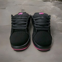 Women’s DC Gaveler – Black/Pink