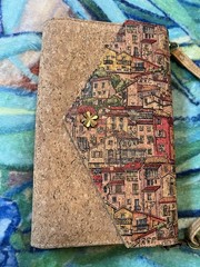 Versatile CORK Crossbody & Clutch Clover Closure Town Scape Design Purse
