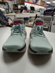 New Balance Women’s Fresh Foam blue chill/black, Size: 06.5 M