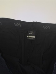 $60 RVCA Men’s Yogger Stretch Elastic Waist Shorts 8″ – Black – Medium -New Tag