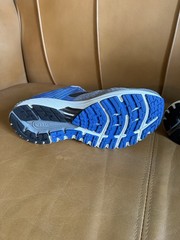 Brooks Adrenaline GTS Size Mens 8.5 Wide 2E