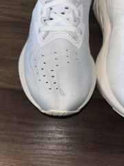 ASICS Novablast 4 Running Sneaker Shoes Women’s White Size US8.5 EU40