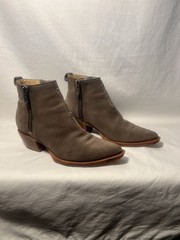 Frye Women 10 M Gray Suede Leather Zip Ankle Boots Bootie Stacked Heel Western