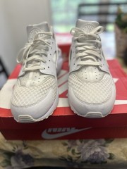NIKE RETRO AIR HUARCHE WHITE 318429-111 SHOES. SIZE 12