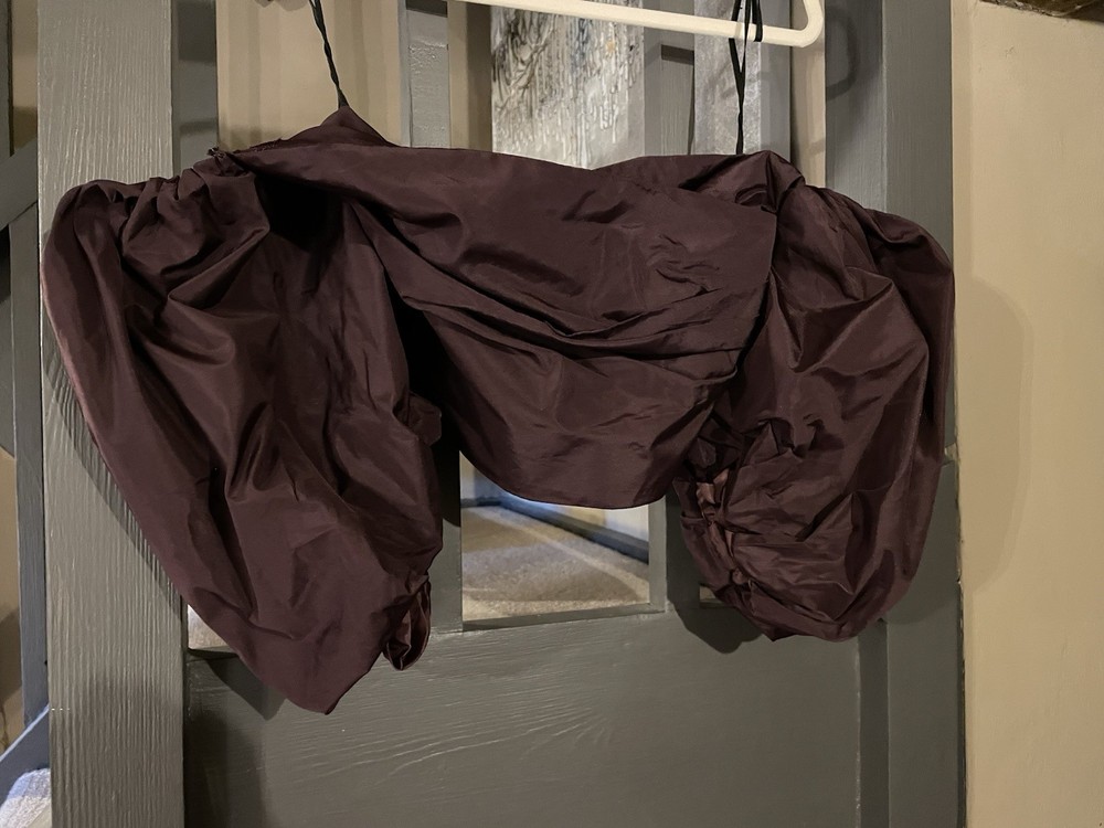 IBlues Italy Burgundy Satin Off Shoulder Crop Top Sz IT 42 UK 10