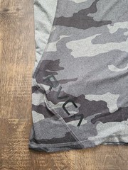 RVCA Men’s Gray Camo Logo Stretch Crew Neck Short Sleeve T-Shirt Size M