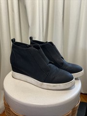 DREAM PAIRS Women’s Size 8.5 Platform Wedge Black White Sneakers Ankle Booties