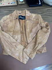 Vintage Y2K Condition- Women’s Wilson Leather Brown Cropped Jacket Small