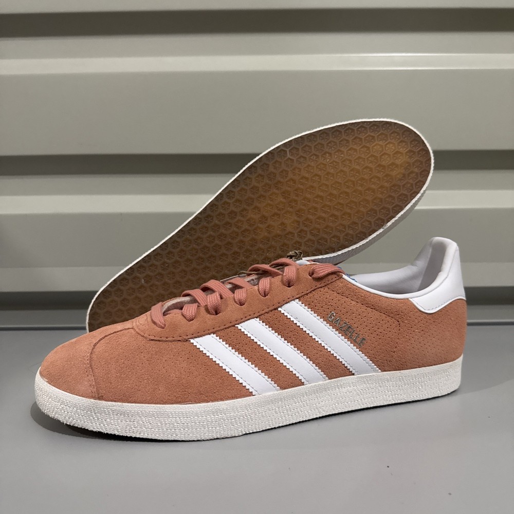 Adidas Gazelle Originals Men’s Size 10.5 Wonder Clay White Casual Shoes IG6213