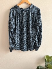 Maeve Anthropologie Womens Colette Peasant Blouse Navy/Light Blue Floral Size L