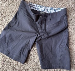 Athleta Dipper Quick Dry Hiking Shorts Pockets Charcoal Gray Size 4