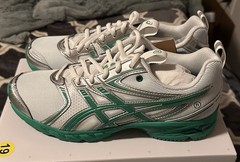 ASICS GEL-DS Trainer 14 Men’s Low Top Lace-Up Sneaker White/Green/Silver