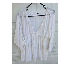 Billabong Women’s White Gauze Tunic Blouse V-Neck 3/4 Sleeve Tassel One Size